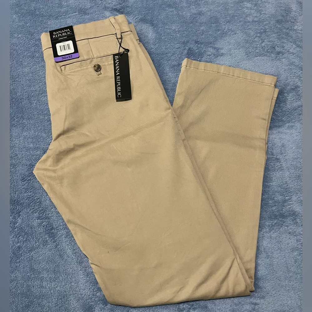 Banana Republic Men's Khaki Chinos